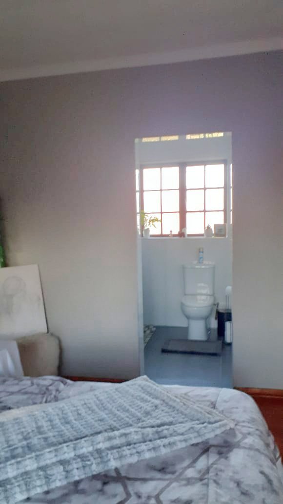 5 Bedroom Property for Sale in Campher Park Eastern Cape
